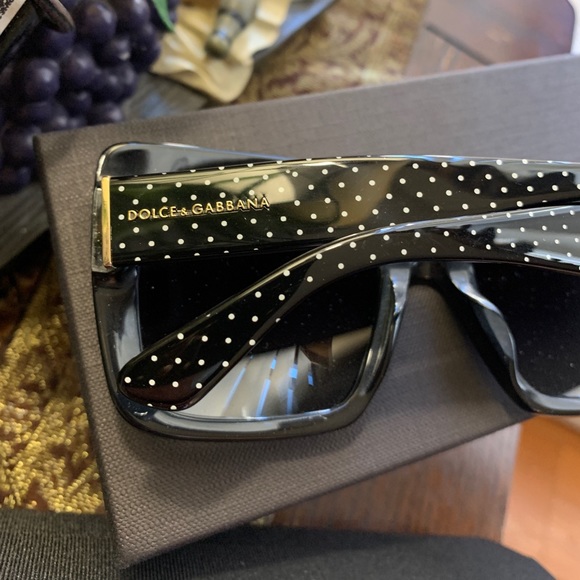 SOLD⛔️Authentic DOLCE & GABBANA 53 square Acetate sunglasses - Picture 10 of 11